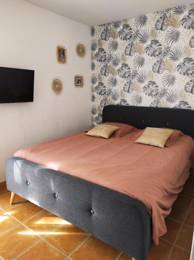 Maison de vacances dans résidence avec piscine Arles Esterno foto